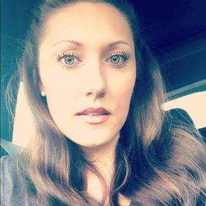 Meet your Posher, Deanna